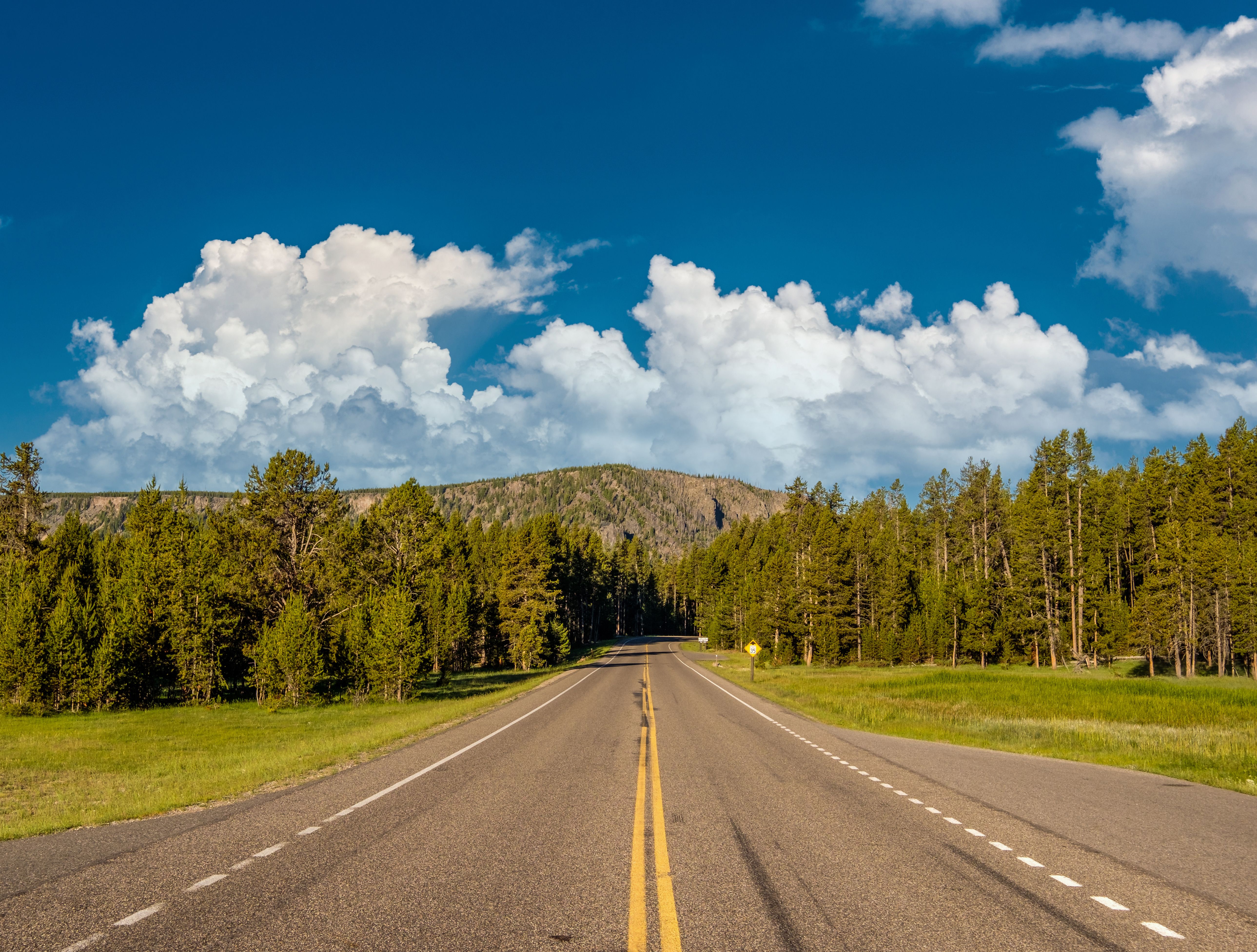 highway-in-yellowstone-national-park-2026